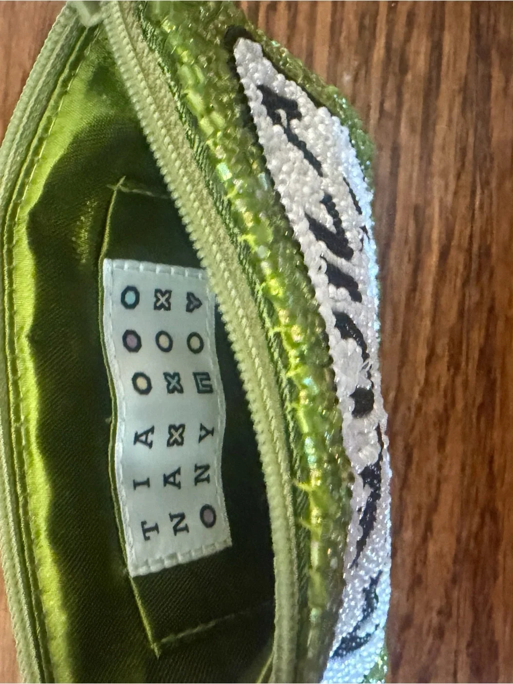 Tequila Money Beaded Pouch - Green